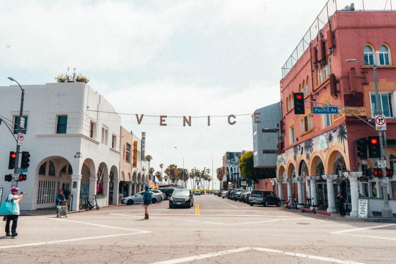 8Th And Ardmore Los Angeles Exterior photo